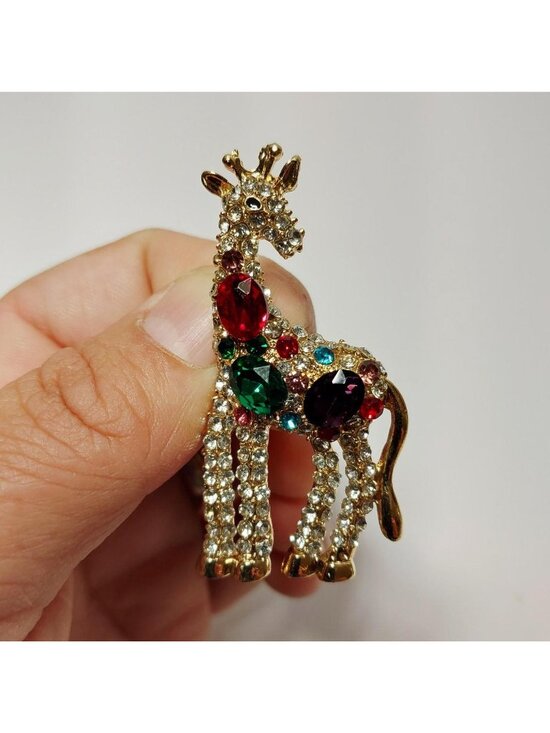Other Jewelry - Gorgeous Vintage Rhinestone Giraffe Brooch